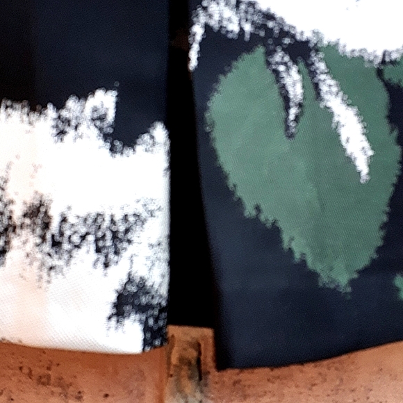 RW&CO Sleeveless Peplum Top - Picture 2 of 11